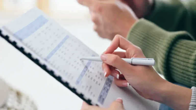 How Manual Attendance Is Limiting Your Business Growth Today
