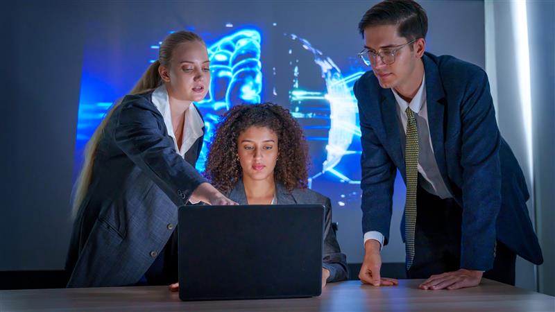 IT Mistakes To Avoid for SMEs in the UAE, Guide By WiseTech