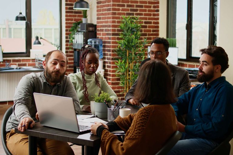 Professional contributors collaborating with WiseTech Systems on IT and digital marketing content